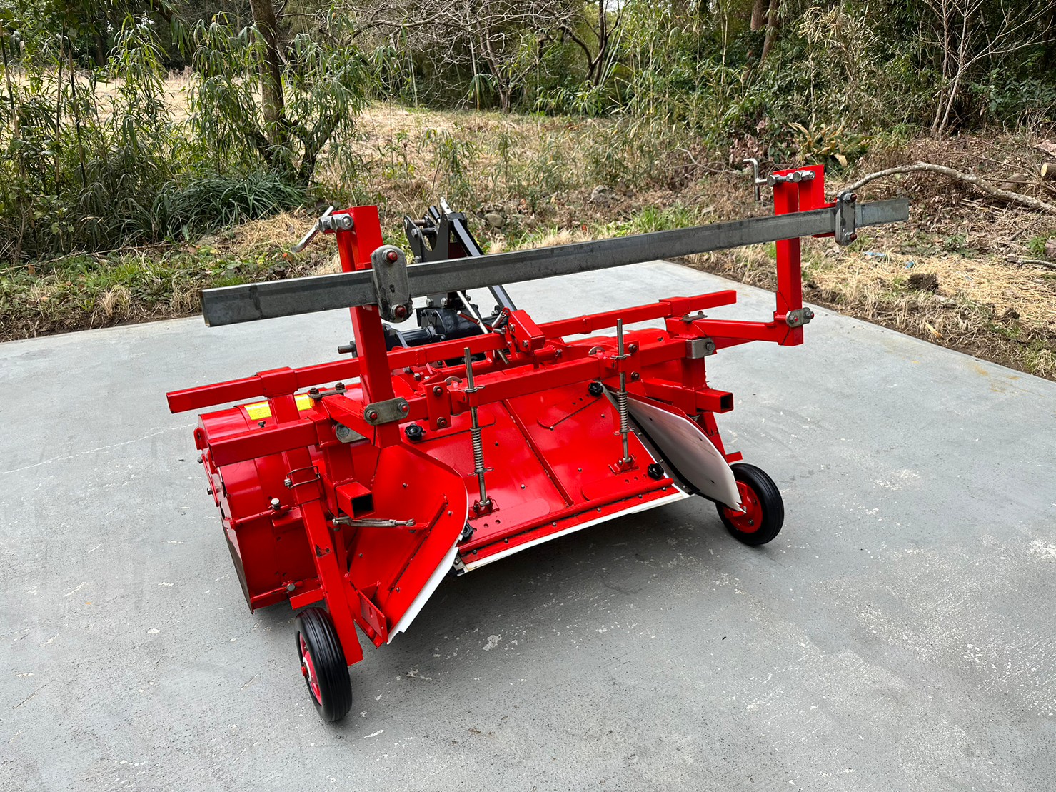イセキトラクターのロータリー アタッチメント畝整形機 畝立て機 