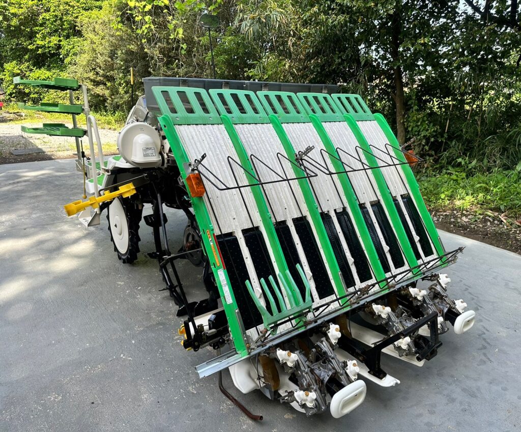 ● ヤンマー　田植機　VP50X　施肥機付　387時間　● Yahoo!オークション -「ヤンマー田植機vp」の落札相場・落札価格