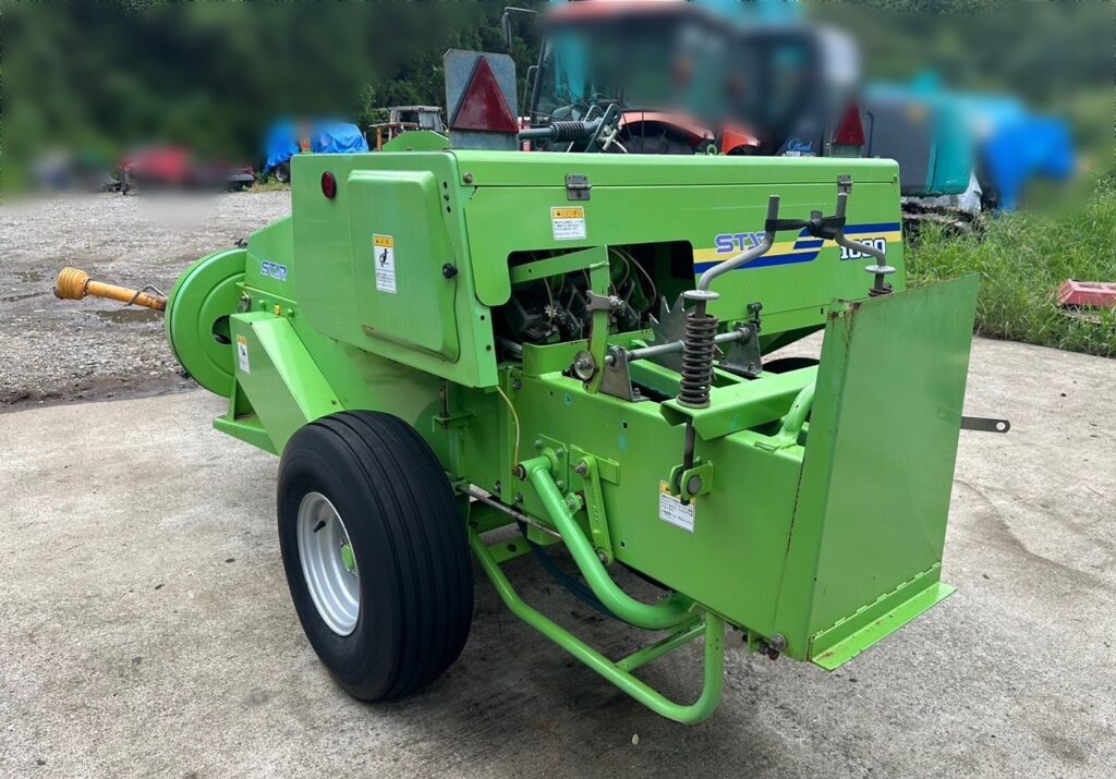 福岡県みやま市】スター ヘーベーラ THB1060 牧草 梱包機 福岡県みやま 