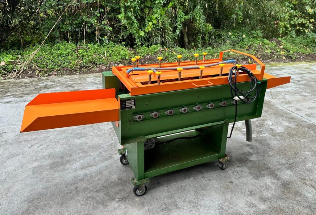 ちくし号農機製作所 果実・根菜類洗浄機 K-900 - 株式会社三郷 