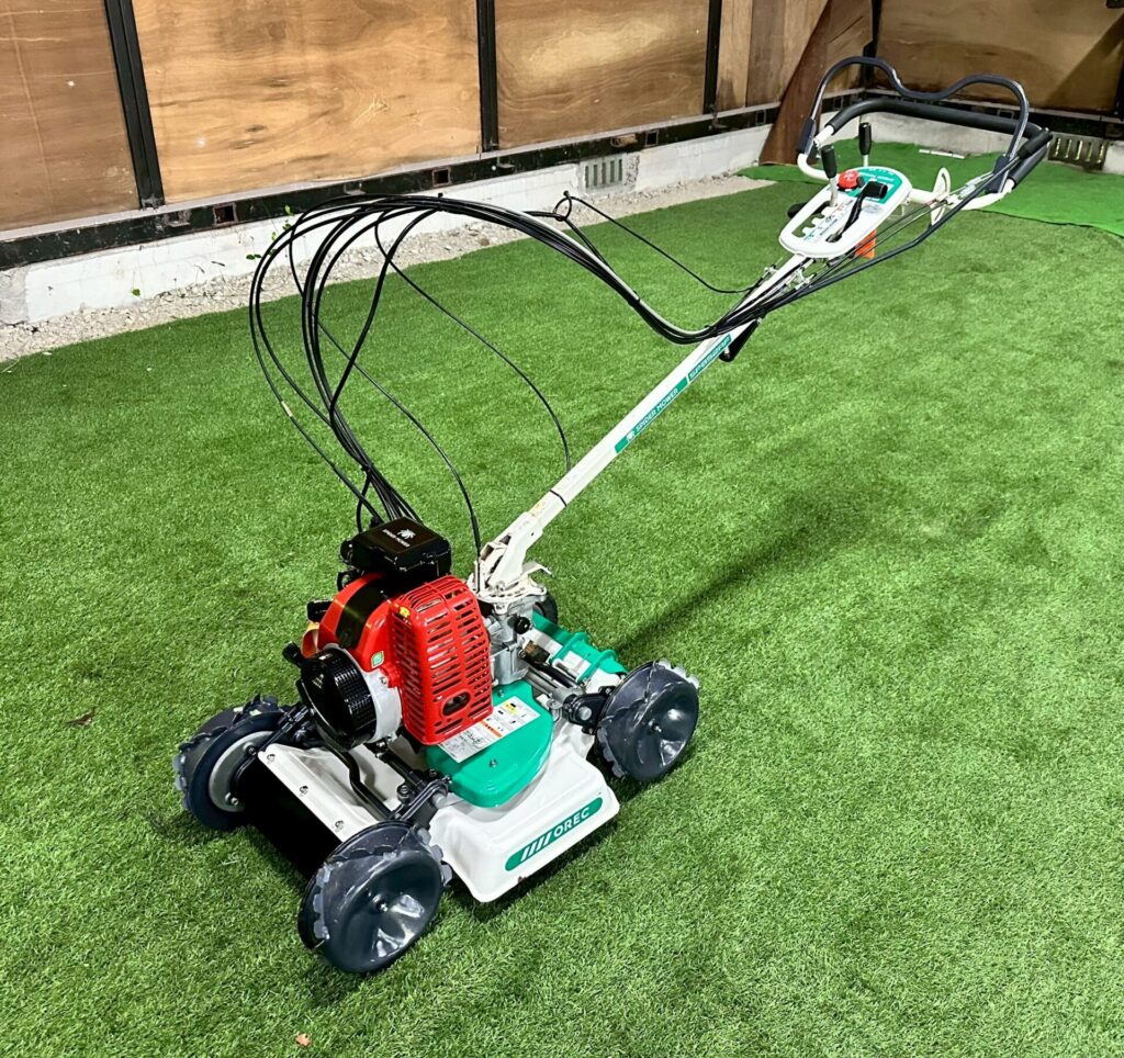 オーレック 自走式傾斜地草刈機 SP852AF スパイダーモア - 株式会社 