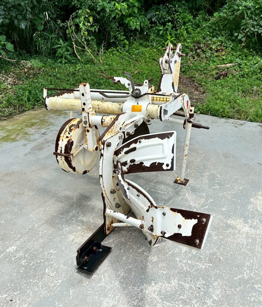 スガノ農機 ワンウェイプラウ QS161C - 株式会社三郷トレーディング 
