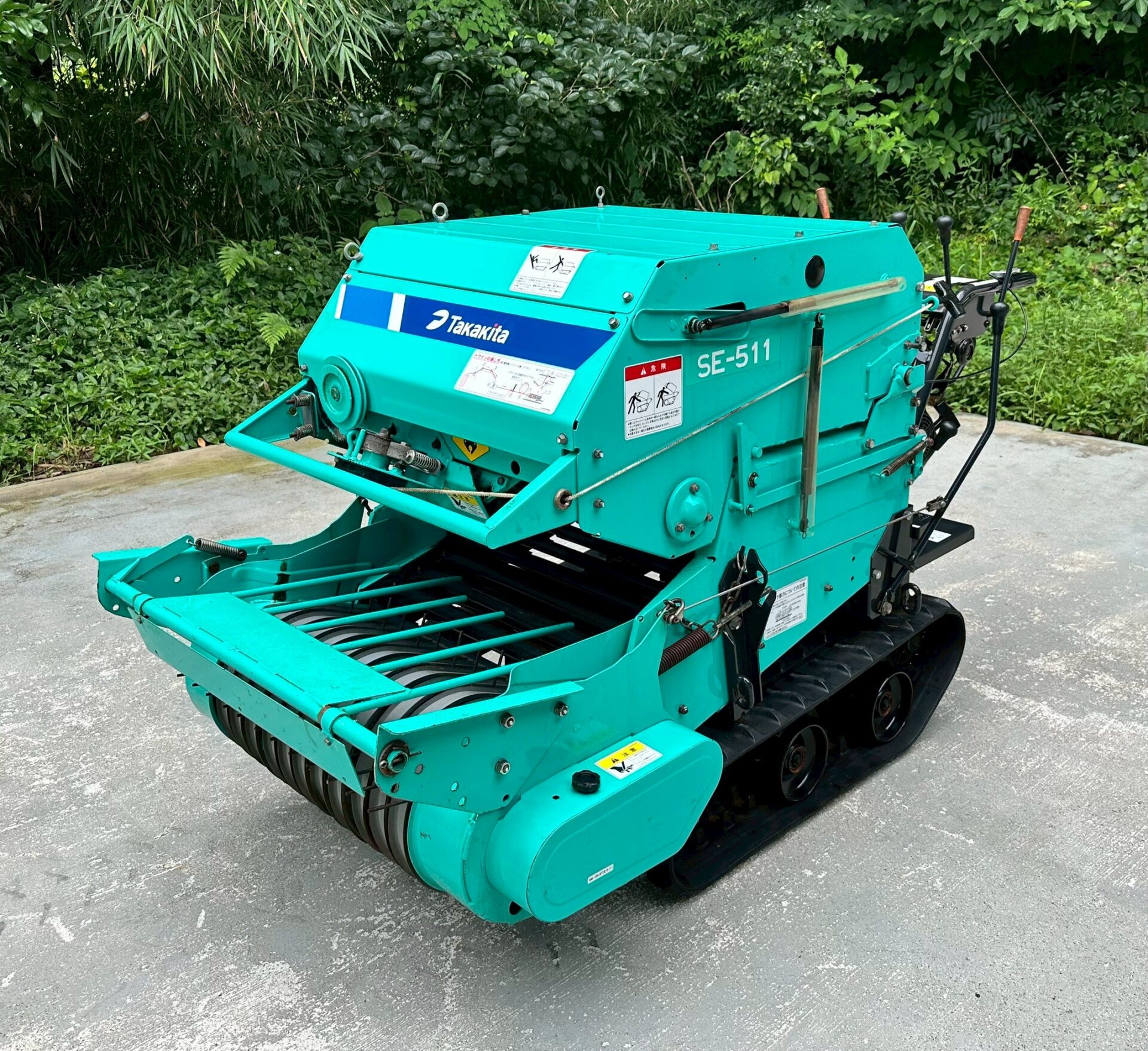タカキタ 自走小型ロールベーラ SEー511M