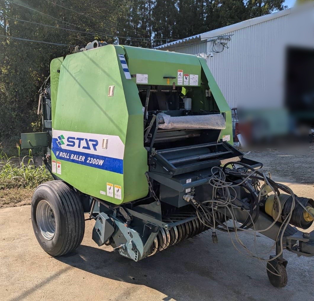 スター 芯巻カッティングロールベーラ TVR2300WNT